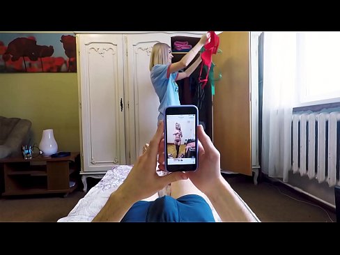 ❤️ A súa irmá fixo correr ao seu irmán xusto antes de que a nai chegase a casa Porno en nós ❤